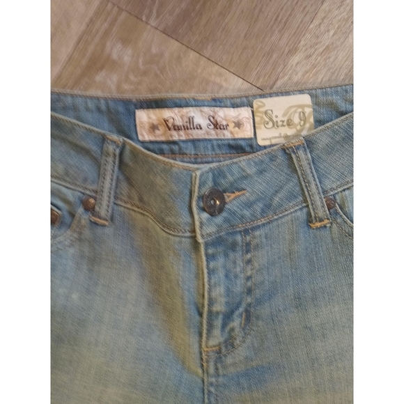 Vanilla star distressed shorts - Picture 2 of 4